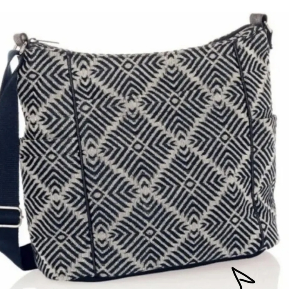 Thirty-One Navy and Cream Patterned Tote